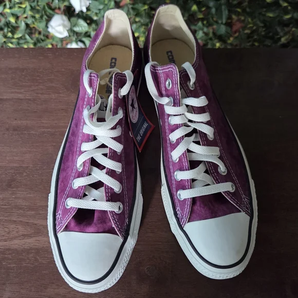 Converse Tie Dye Purple Low Top US Men's Size 11.5 Women's 13.5 EU 46 New in Box - Picture 4 of 12